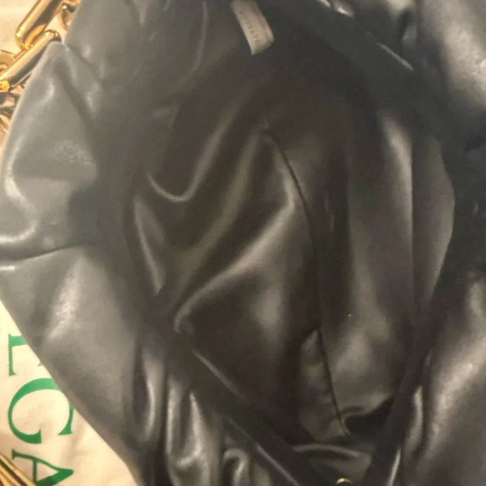 Bottega Veneta Black Leather Bag with Gold Chain - Picture 11 of 13